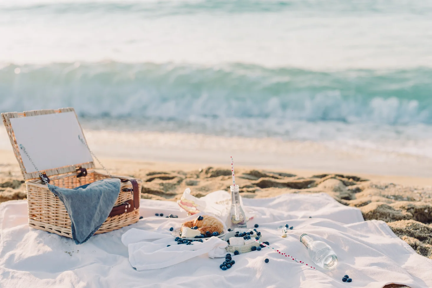 blanket for beach picnic